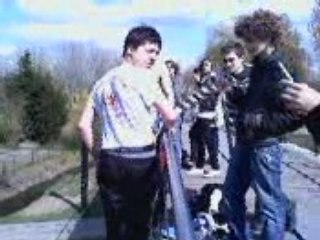 Sam et simon ki sautent