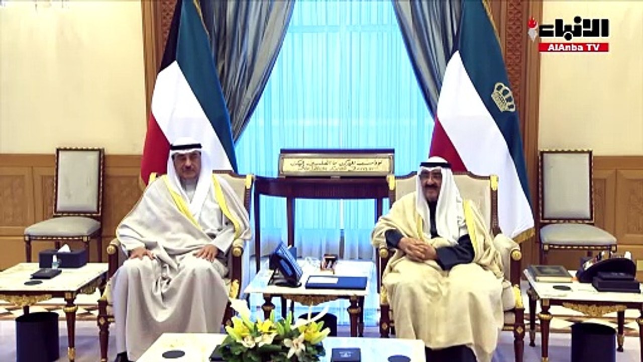 صاحب السمو الأمير الشيخ مشعل الأحمد مستقبلا سمو ولي العهد الشيخ صباح الخالد