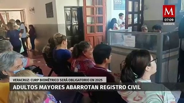 Adultos mayores abarrotan Registro Civil en Veracruz para obtener la CURP biométrica