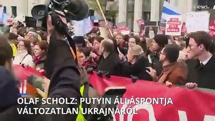 Orosz ellenzékiek tüntettek Putyin ellen Berlinben