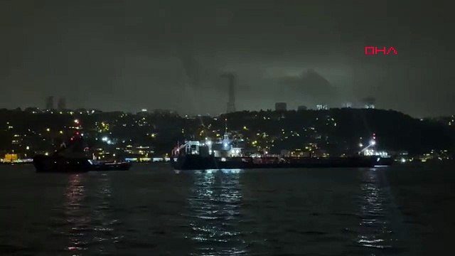 İstanbul-İstanbul Boğazı çift yönlü olarak gemi trafiğine kapatıldı-2