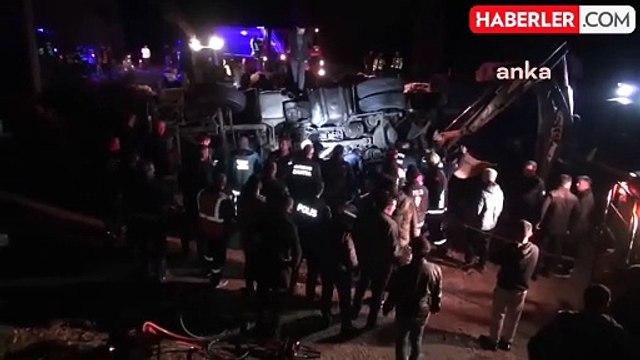 Malatya'da Kazaya Müdahale Eden Polislere Tır Çarptı: 1 Polis Şehit Oldu, 1 Polis Yaralandı