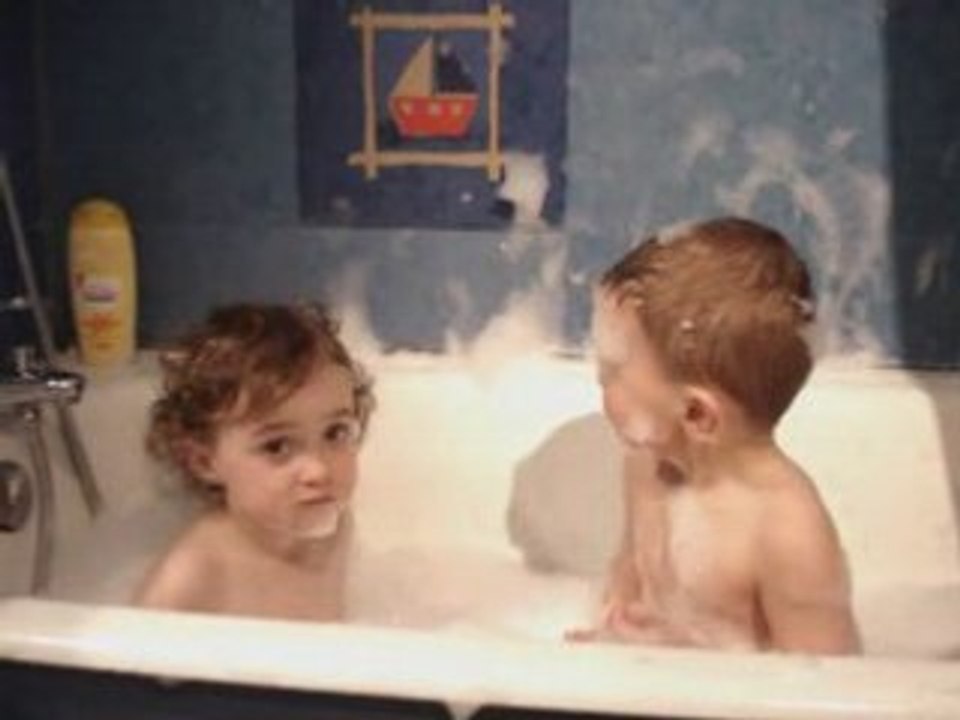 Dans le bain avec Zoé
