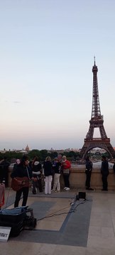 Parisian Music Vibe Around Eiffel Tower #musicvideo #magical #eiffeltower #traveling #music (4)