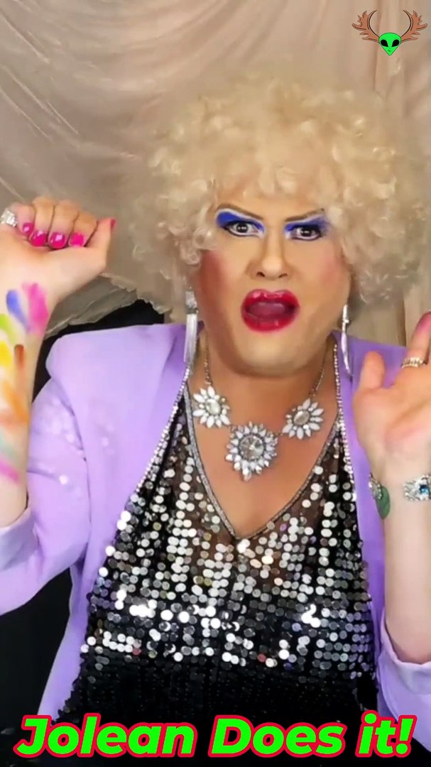 ⁣SNAIL TRAIL CARE BEARS #makeup #comedy #dragqueen #funny #eyemakeup #sketch #crazy #colors