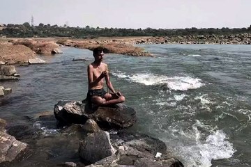 चुनाव में जीत के लिए कड़ी तपस्या, नदी के बीच भगवान शंकर का तप कर रहे कांग्रेस विधायक