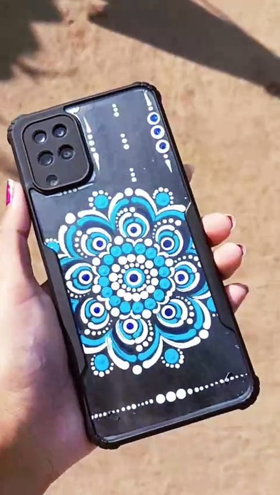 Decorating a Phone case #phonecase decoration #diy #phone case #convertion #trending