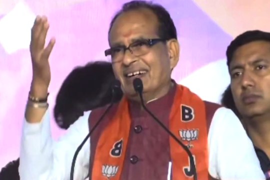 मामा-मामा की गूंज सुनकर फिर भांजे-भांजियों से I Love You बोले शिवराज