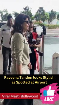 Raveena Tandon & Sonam Kapoor Spotted at Airport Viral Masti Bollywood