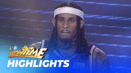 It's Showtime: BASKETBALL + MAGIC = ‘Jordan Clarkson’ ng Mandaluyong (Kalokalike)