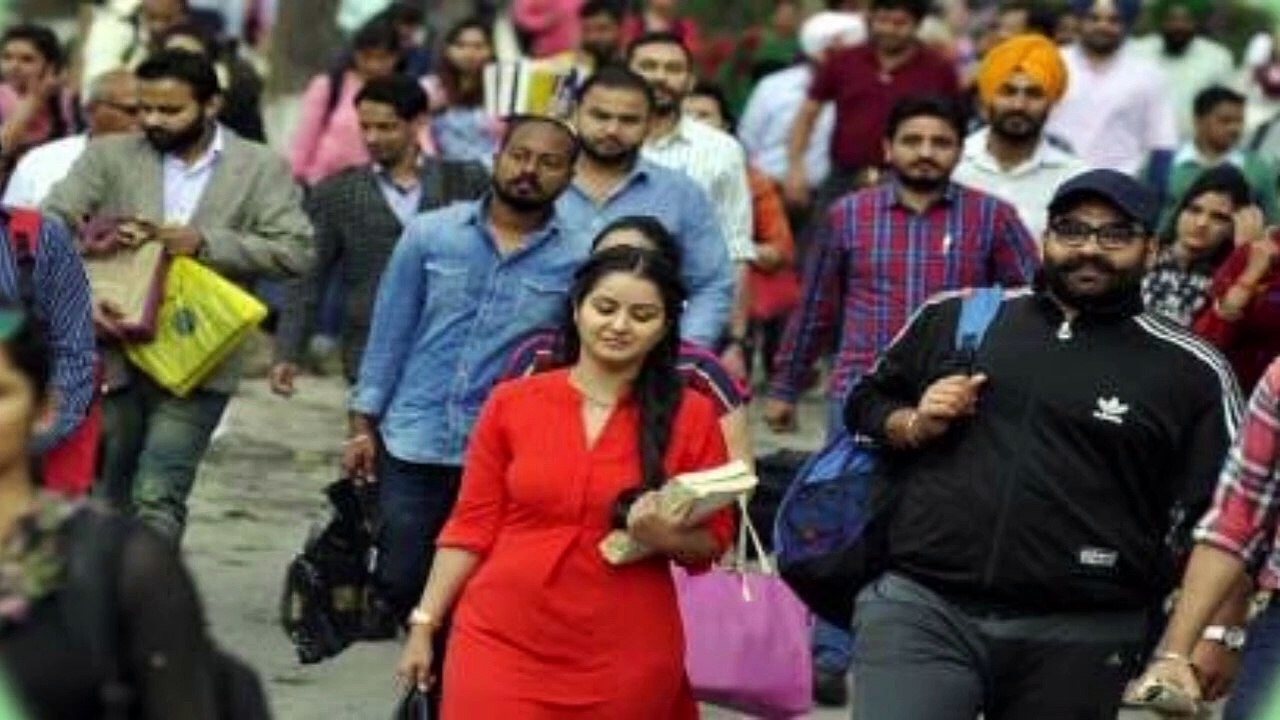 West Bengal : भाईफोटा के अगले दिन अतिरिक्त छुट्टी देने पर सरकारी कर्मचारियों को शनिवार-रविवार तक लगातार 9 दिन की छुट्टी मिलेगी.