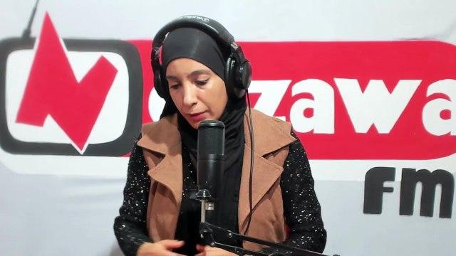 اختتام الدورة السادسة لملتقى طريق الواحة الدولي للفوتوغرافيا بسوق الأحد لسعد شعبان مدير دار الثقافة ابن خلدون بسوق الاحد منعم المغزاوي مدير دار الشباب نقة