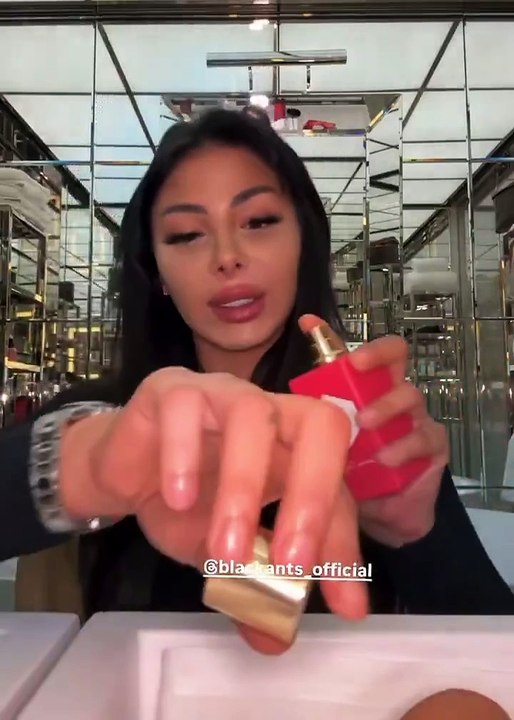 Le nouveau parfum de Maeva Ghennam, qu'elle compare à du Dior