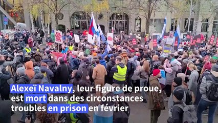 Berlin: l'opposition russe en exil organise sa première grande manifestation antiguerre