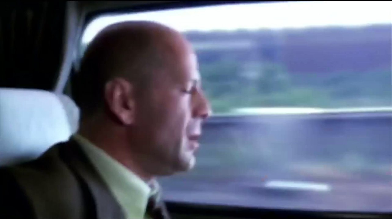 Unbreakable - Trailer zum düsteren Superheldenfilm mit Bruce Willis