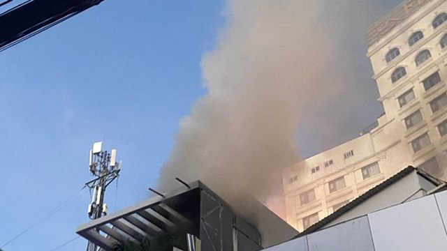 Cháy nhà 3 tầng ở Nha Trang