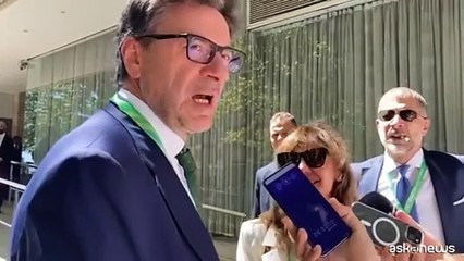 Giorgetti replica a Landini: "Governo autoritario? No, autorevole"