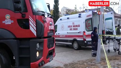 Malatya'da yıkım sırasında enkaz altında kalan operatör kurtarıldı
