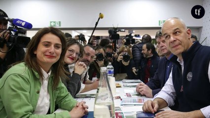 "Ta mère aurait mieux fait d'avaler" : cette femme politique cyberharcelée brise le silence