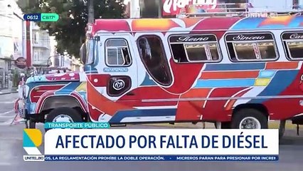 Solo el 15% del transporte público de Cochabamba está operando debido a la falta de diésel