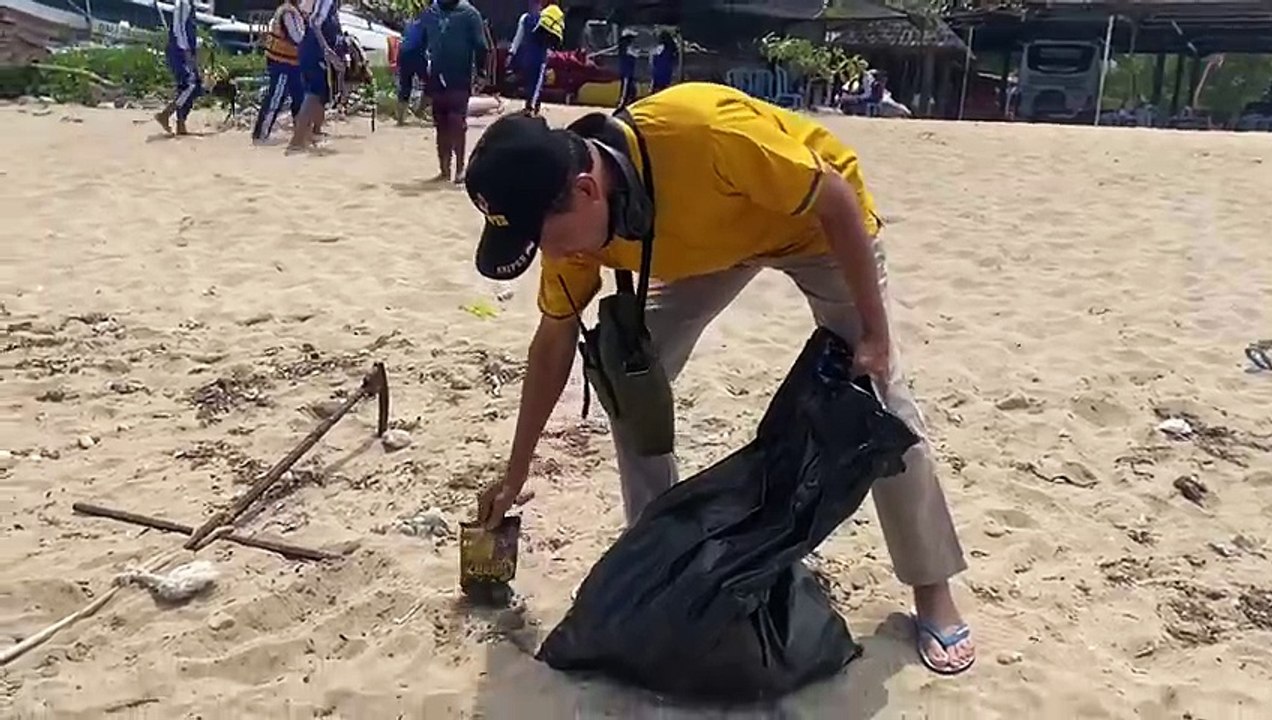 Betsih pantai di Pacitan