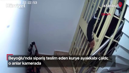 Beyoğlu’nda sipariş teslim eden kurye ayakkabı çaldı! O anlar kamerada