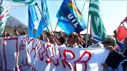 Avezzano, esplode la rabbia di duecento lavoratori Burgo