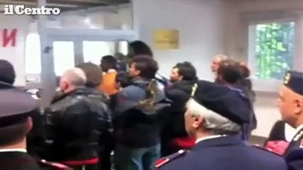 Teramo, i No Tav manifestano per la loro compagna arrestata