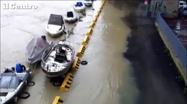 Maltempo a Pescara, il fiume a rischio esondazione