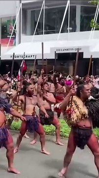 Ribuan Pengunjuk Rasa, Termasuk Pejuang Maori Berbaris Ke Parlemen Selandia Baru Untuk Menentang RUU Yang Mereka Katakan Akan Mengikis Hak-Hak Adat