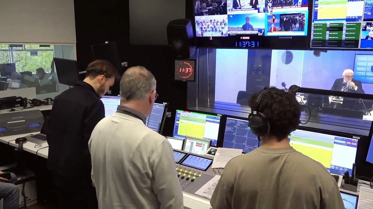 Pascal Praud et vous - «Que je devais réfléchir à ce qui était arrivé à Samuel Paty» : un professeur raconte la menace d'une parent d'élève