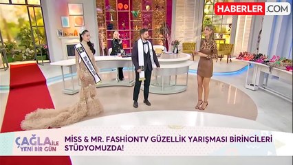 Çağla Şikel, mini leoparlı elbisesiyle mest etti