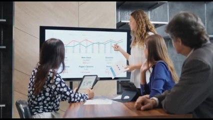 I giovani: carriera e denaro più importanti di famiglia e figli