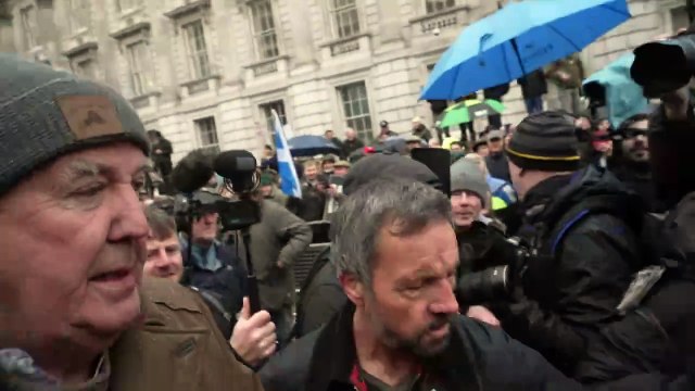 Jeremy Clarkson urges government to 'back down' on farm tax