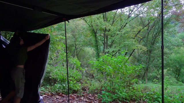 One person can build a comfortable and warm nest outdoors. #Outdoor Camping #Unzip #SleepAid #CozyTime