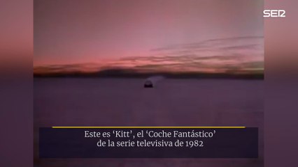 Encuentran una réplica del 'Coche Fantástico tras la DANA en Picanya