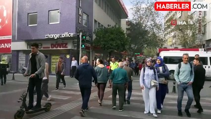 Kadın polisin yangın hassasiyetine emniyet müdüründen plaket