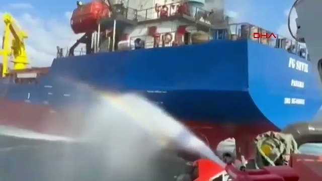 İstanbul- Marmara Denizi'nde 2 kişinin öldüğü gemi yangınının yeni görüntüleri ortaya çıktı