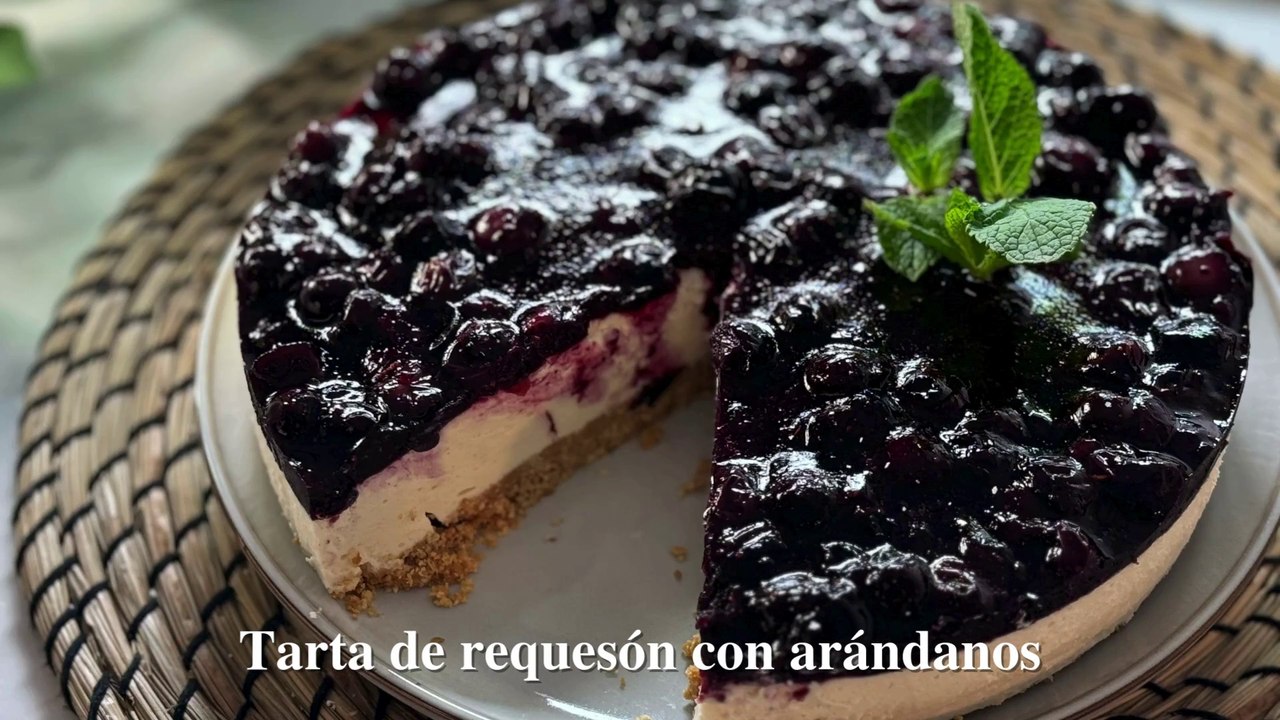 Tarta de requesón con arándanos