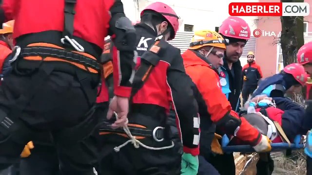 Ağrı'da Gerçeği Aratmayan Afet Tatbikatı Gerçekleştirildi