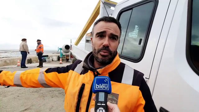 Hervé Rault, responsable de l'entretien des ouvrages hydrauliques à la communauté de communes de l'ile de Ré