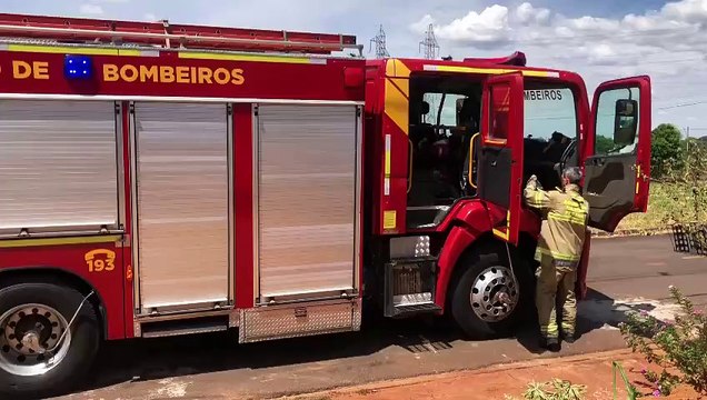 Umuarama: Incêndio que atingiu casa pode ser proveniente de fogo ateado em terrenos baldios