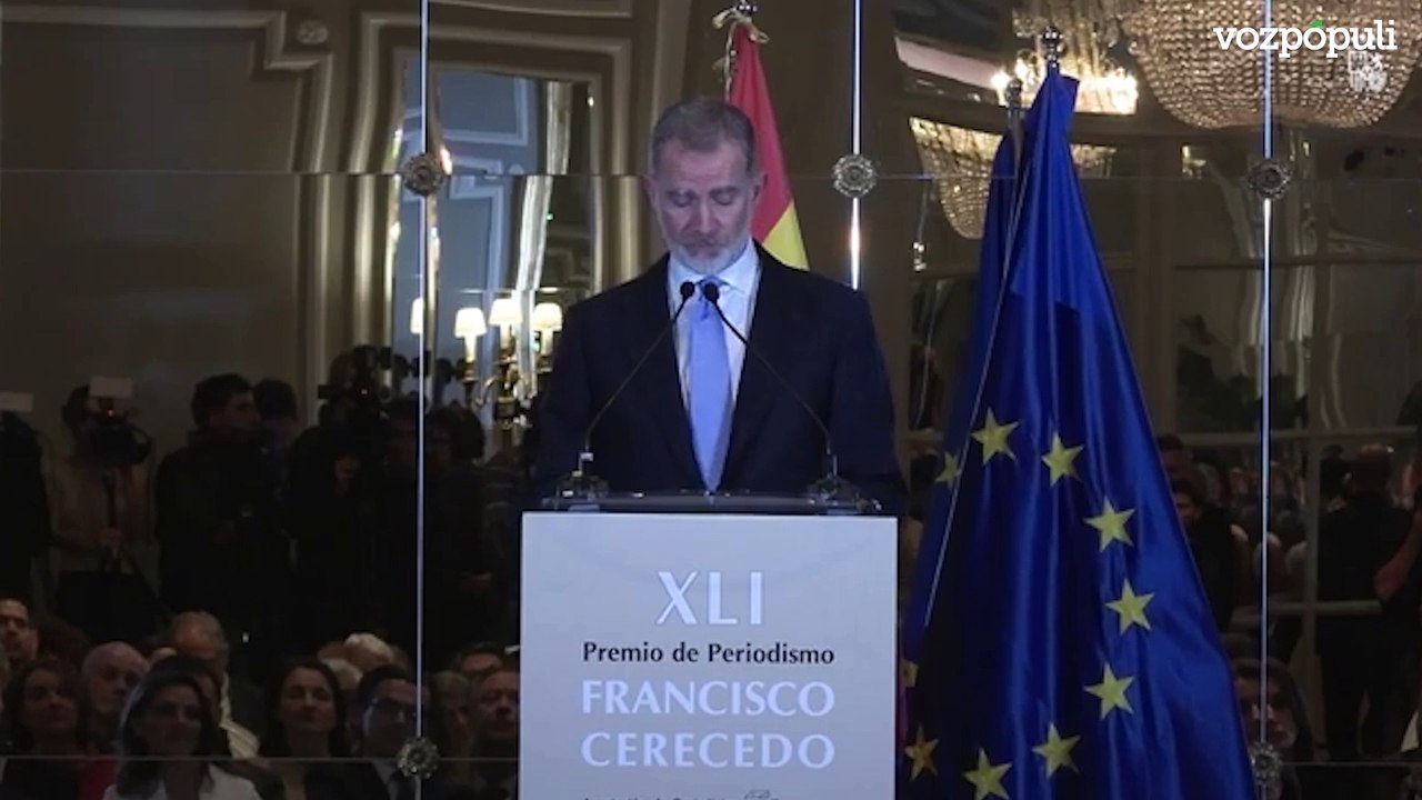Las palabras del Rey a Carlos Franganillo en la entrega de Premios de Periodismo Francisco Cerecedo