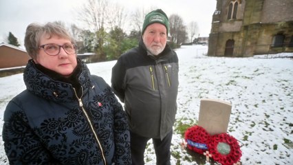 How does a soldier from Australia end up buried in Dudley. A special service this week re-dedicates his grave.