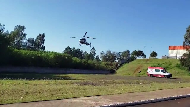 Recém-nascido de 3 dias em estado grave é trazido de helicóptero para Cascavel