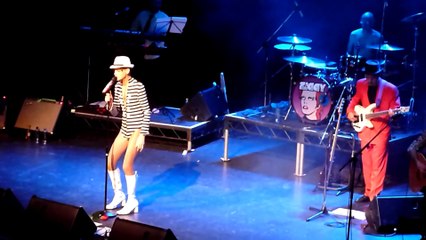 Ziggy 2011 - Space Oddity