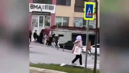 Bursa'da, kadınların yumruklu kavgası kamerada