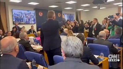 Mecliste gündem Yenidoğan Çetesi... Bütçe sunumunda protesto vardı