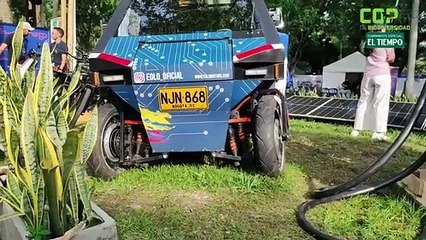 Carro eléctrico colombiano