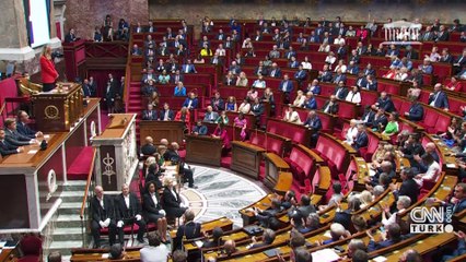 Fransa’da aşırı sağdan ‘’Hükümet düşürme’’ tehdidi!